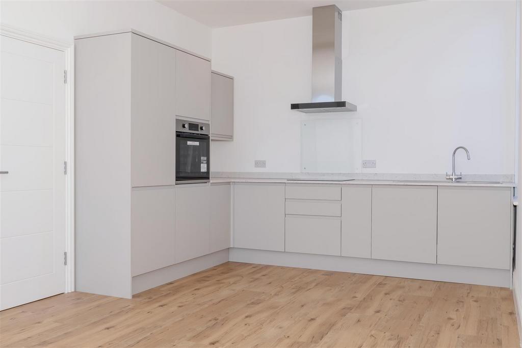 Northcourt Flat 4 7.jpg