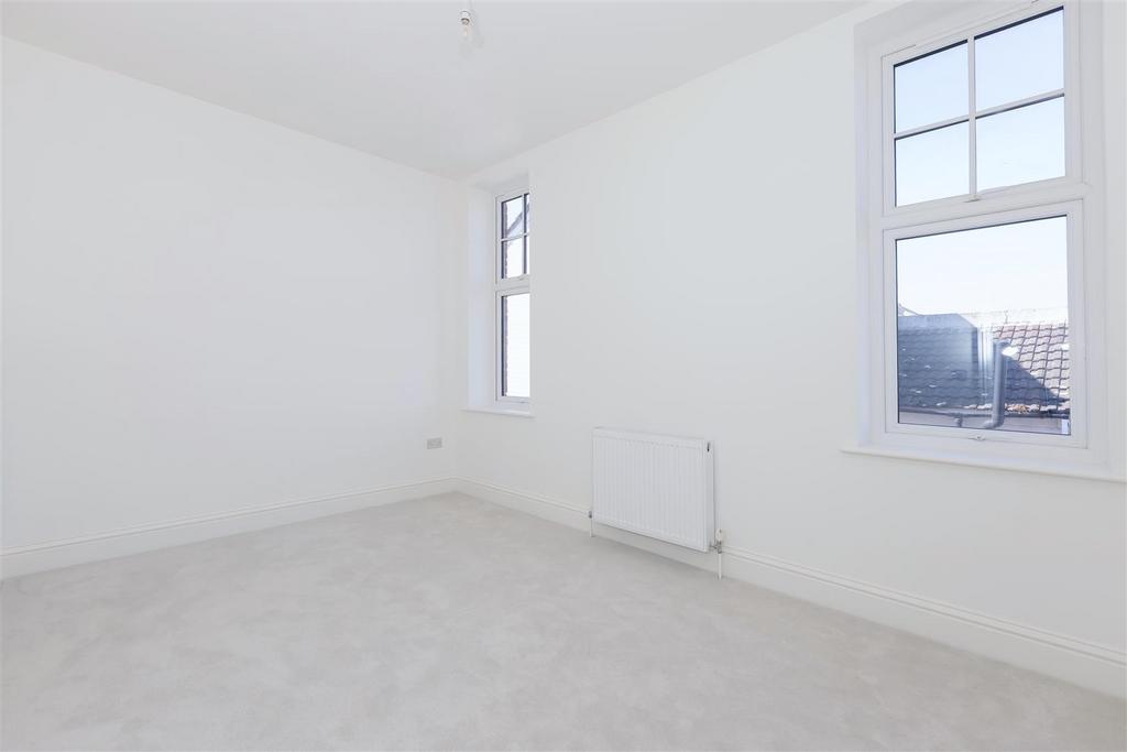 Northcourt Flat 4.jpg