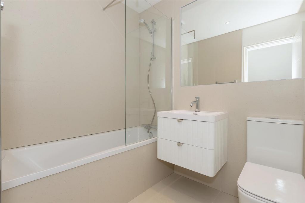 Northcourt Flat 5 2.jpg