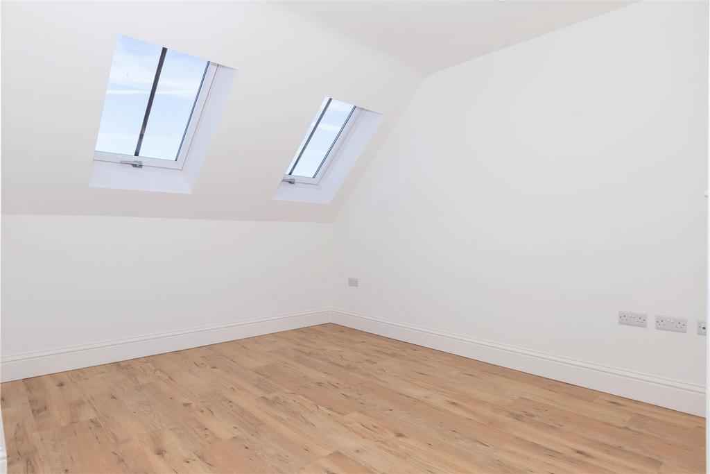 Northcourt Flat 6 1.jpg