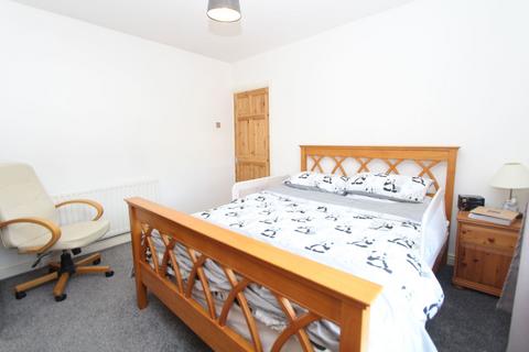 7 Blowers Green Crescent, Dudley, DY2 8XQ