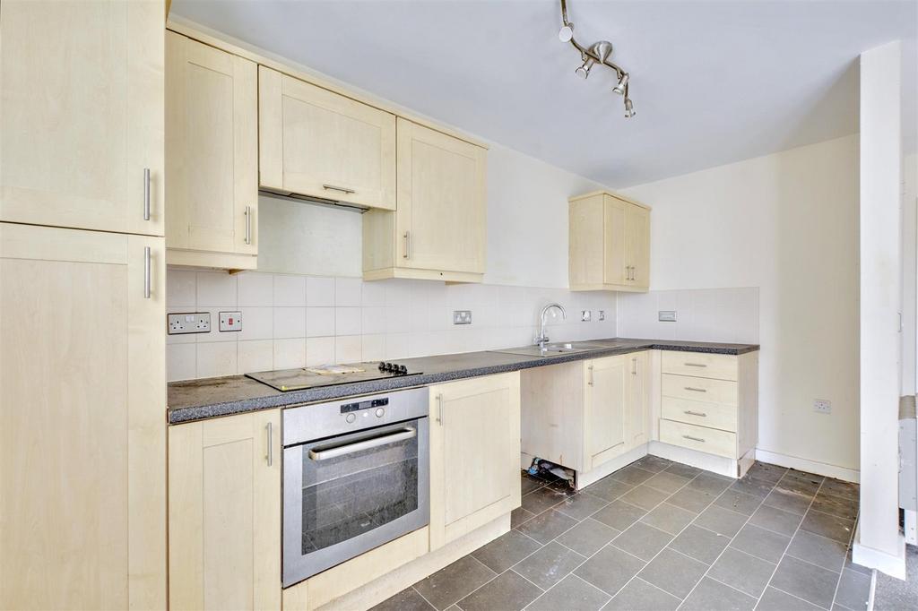 Lounge: Kitchen 3.jpeg