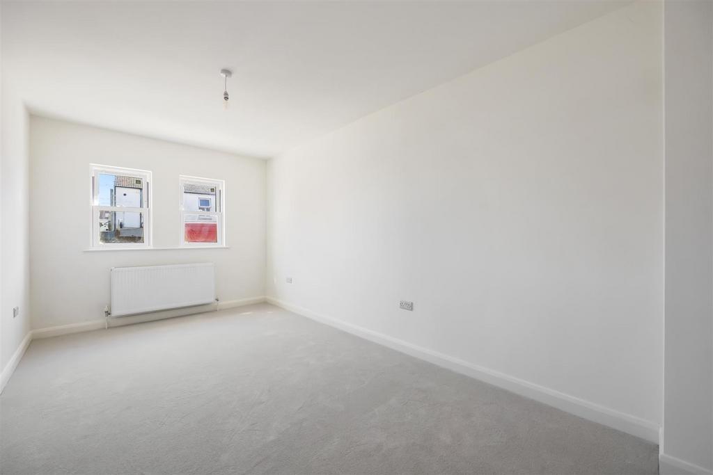 Northcourt Road, Northcourt House-007.JPG