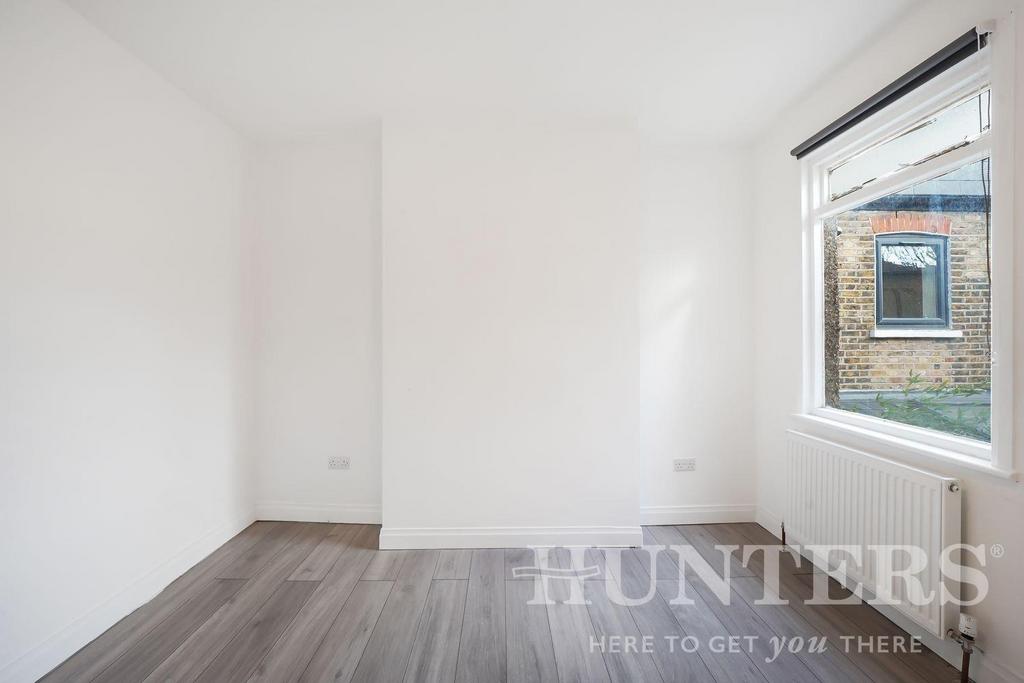 56 Gloucester Road - 2 QFXp Q3 H131 YBR2 JIC1l.jpg