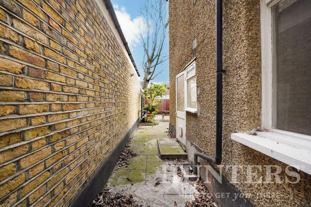 56 Gloucester Road - v Icn1 Eg KP3 DYUrcer Crw.jpg