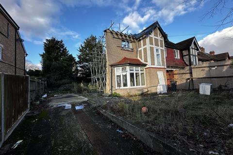 18 Grove Road, Isleworth, TW7 4JH