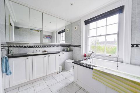 5 Canonbury Square, London, N1 2AU