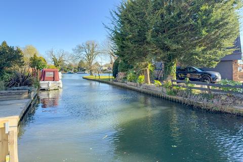 4 bedroom detached house for sale, Riverside Home - Wraysbury, Berkshire