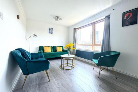 2 bedroom maisonette to rent, Fothergill Close, London