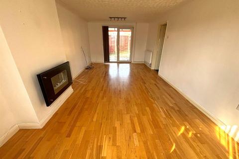 3 bedroom terraced house to rent, Shire Road, Corby NN17