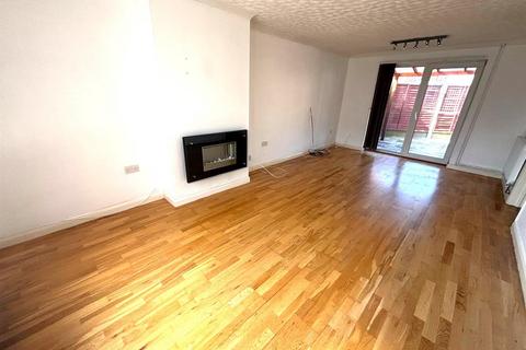 3 bedroom terraced house to rent, Shire Road, Corby NN17