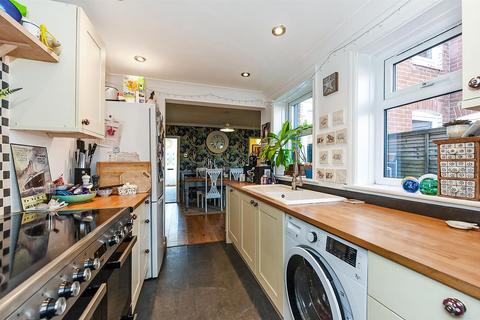 18 Adelaide Road, Andover, SP10 1HF