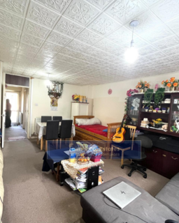 42 Ferndale Avenue, Hounslow, TW4 7ES