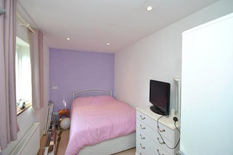 8 Dents Close, Letchworth Garden City, SG6 2TP