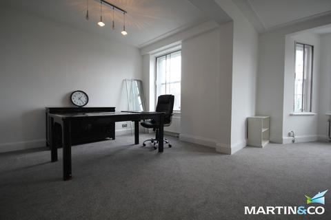 3 bedroom flat for sale, Kenilworth Court, Hagley Road, Edgbaston, B16