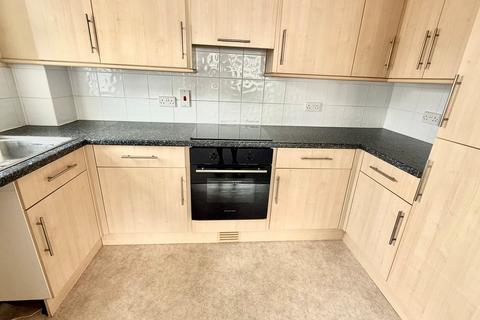 2 bedroom flat for sale, Pavilion Road, Worthing
