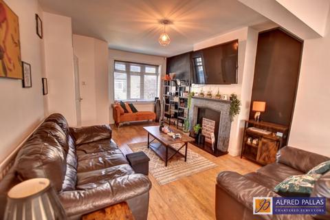 2 bedroom semi-detached house for sale, Denbigh Avenue, Fulwell