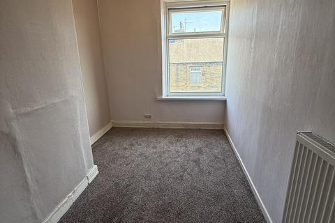 2 bedroom terraced house to rent, Pembroke Street, West Bowling BD5