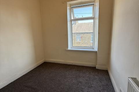 2 bedroom terraced house to rent, Pembroke Street, West Bowling BD5