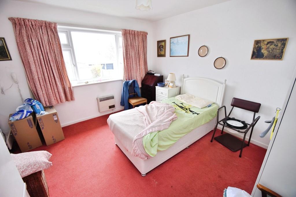 Cfb60c04-Bedroom 201