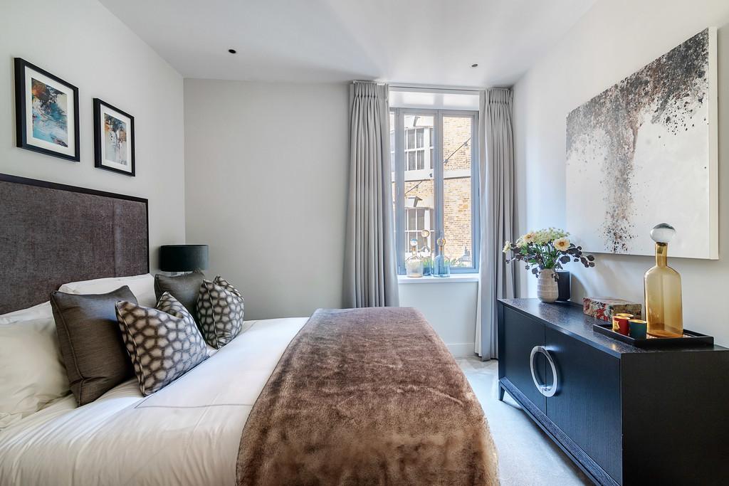101 Floral Court 05