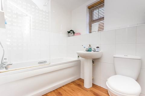 undefined, Flowerhill Drive, Wellingborough NN8