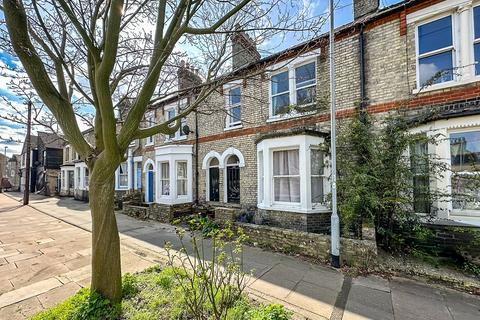 1 bedroom in a house share to rent, Abbey Road, Cambridge CB5