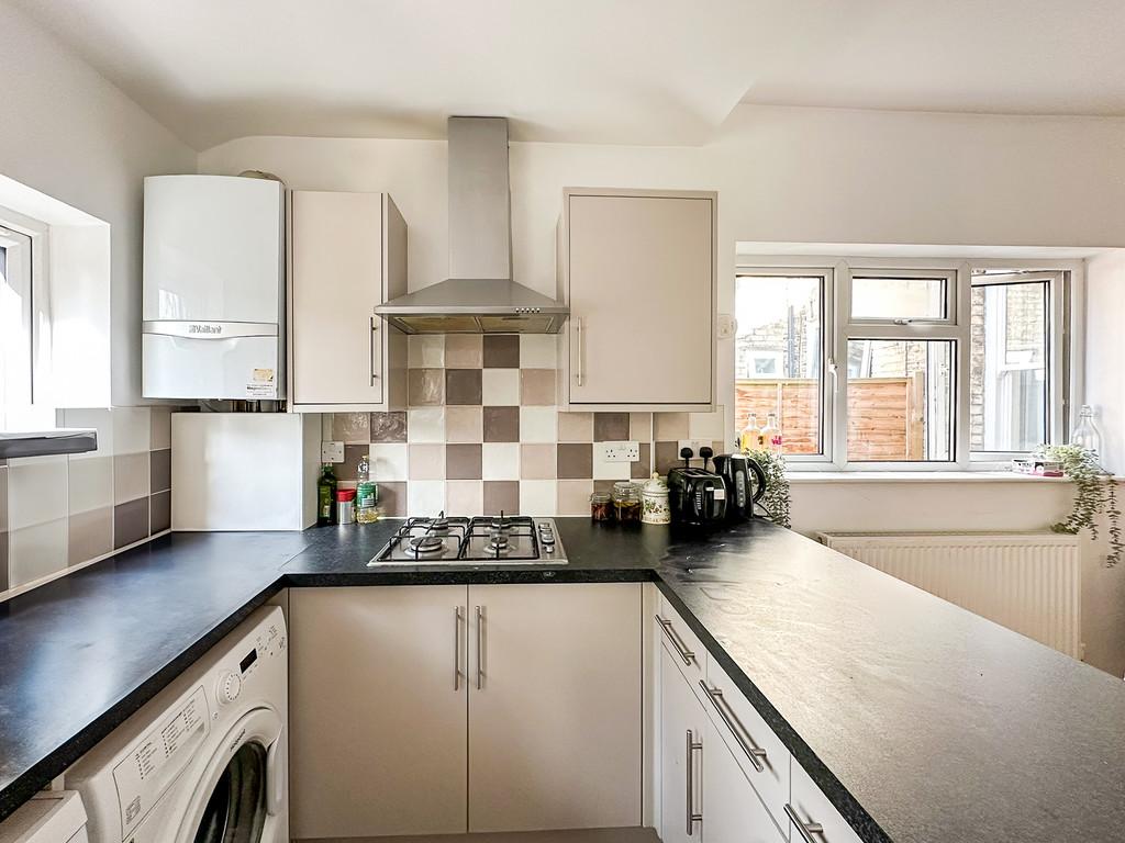 Kitchen (2)