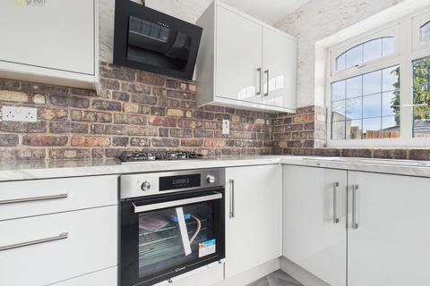 27 Chipperfield Road, Birmingham, B36 8DL