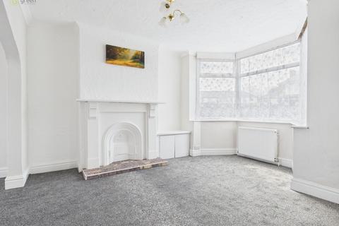 27 Chipperfield Road, Birmingham, B36 8DL