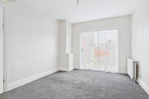 27 Chipperfield Road, Birmingham, B36 8DL