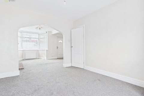 27 Chipperfield Road, Birmingham, B36 8DL