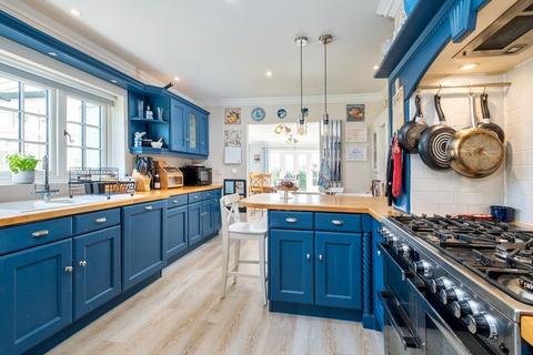 5 bedroom detached house for sale, Bentley, Ipswich