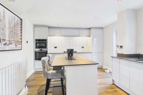 3 bedroom link detached house for sale, Perrycrofts Crescent, Tamworth B79