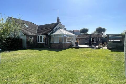 99 Maldon Road, Tiptree, Colchester, CO5 0BN