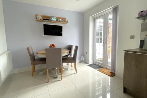 17 Berryfield Close, Tiptree, Colchester, CO5 0FQ
