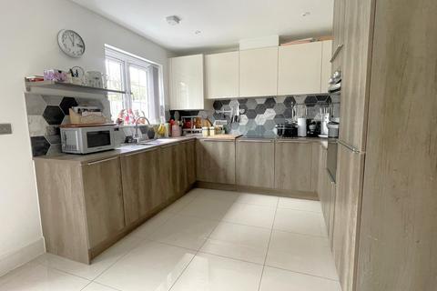 17 Berryfield Close, Tiptree, Colchester, CO5 0FQ