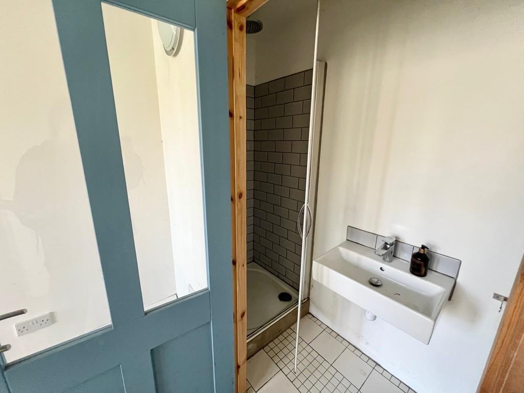En Suite 2
