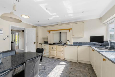 1 Bank Close, Chester, CH2 1PB