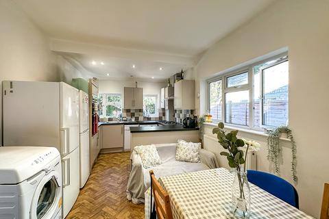 1 bedroom in a house share to rent, Abbey Road, Cambridge CB5