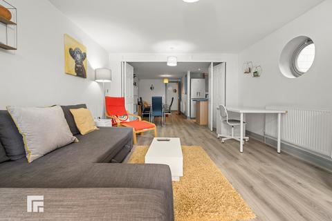1 bedroom ground floor flat for sale, Millennium View, Fitzhamon Embankment, Cardiff
