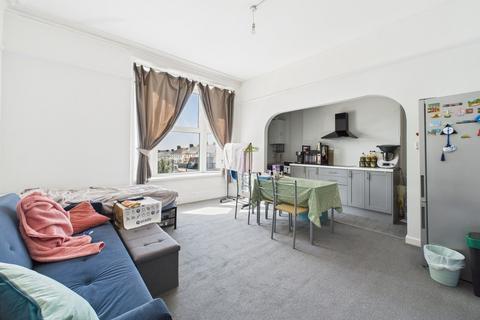 1 bedroom flat to rent, Mutley Plain, Plymouth PL4