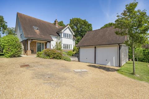 5 bedroom detached house for sale, Newlands Drive, Burwash Weald