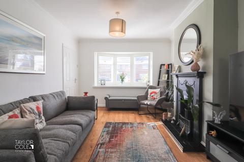 2 bedroom end of terrace house for sale, Gibbons Road, Four Oaks