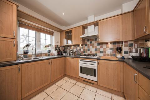3 bedroom semi-detached house for sale, Hopgarden Close, Lamberhurst
