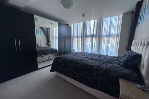 4 bedroom apartment to rent, Chrisharben Court, Clayton, Bradford