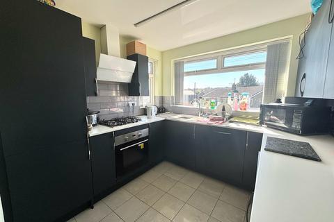 2 Middlebrook Hill, Bradford, BD8 0EX