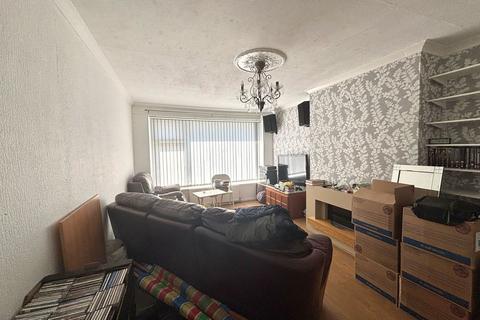 2 Middlebrook Hill, Bradford, BD8 0EX