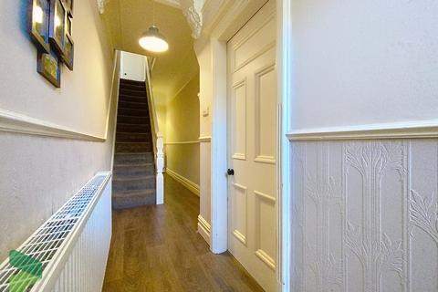 92 Blackburn Road, Darwen, BB3 1QJ