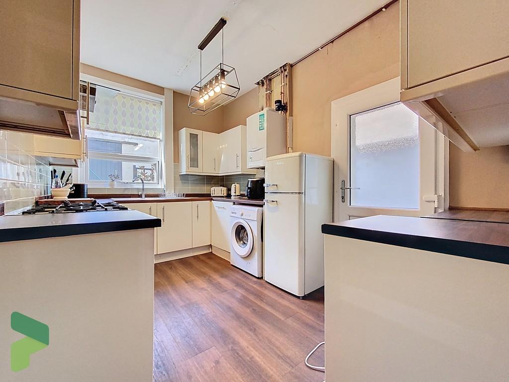 Seperate Fitted Kitchen